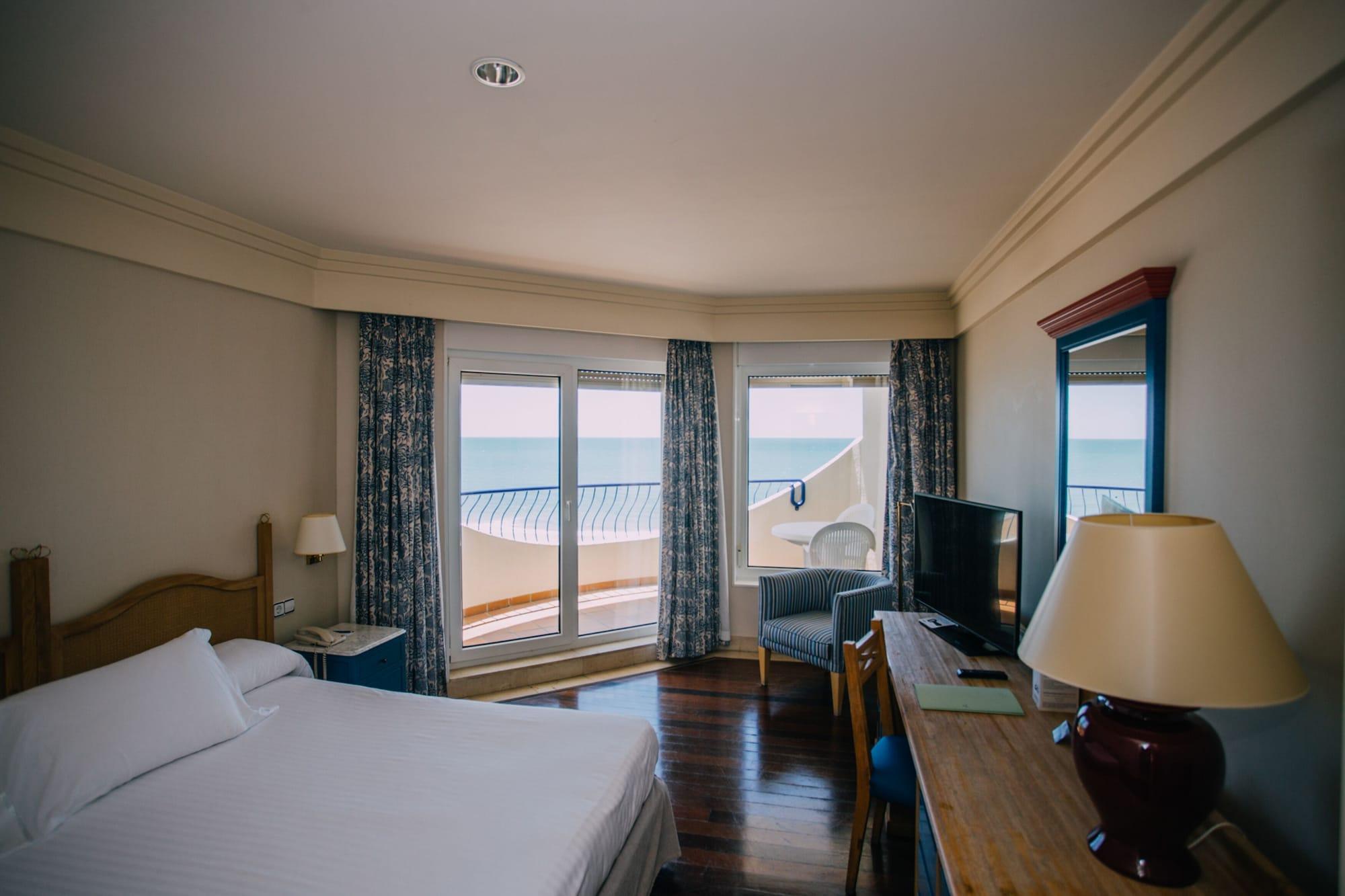 Hotel Playa Victoria Cadiz Ngoại thất bức ảnh