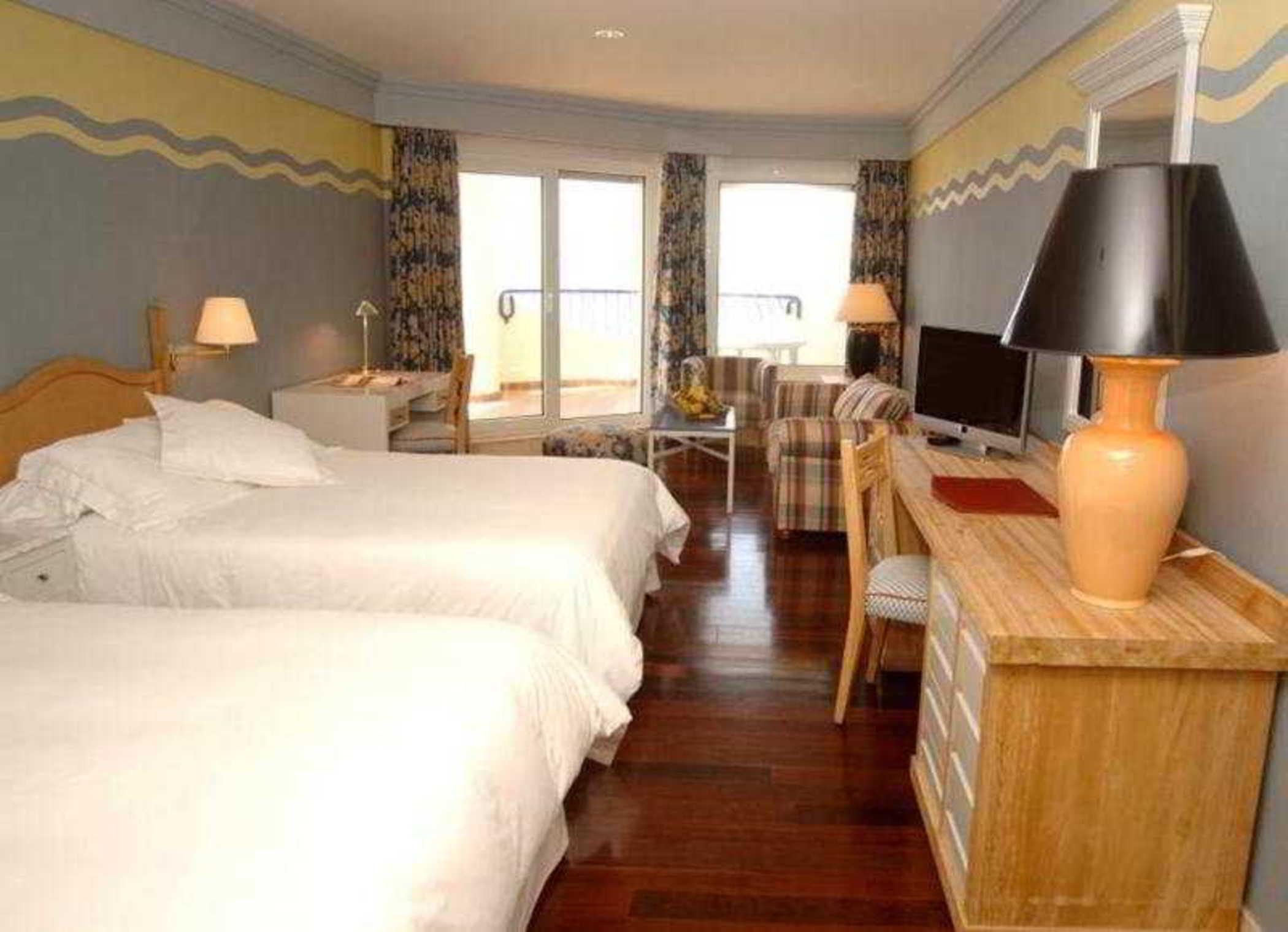 Hotel Playa Victoria Cadiz Ngoại thất bức ảnh