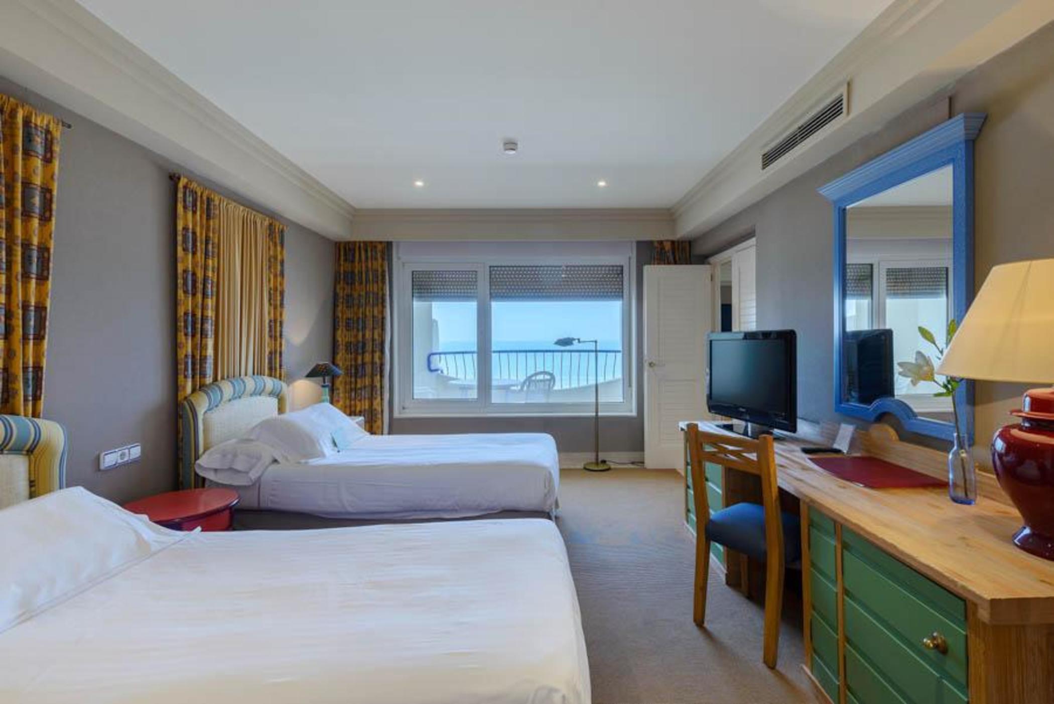 Hotel Playa Victoria Cadiz Ngoại thất bức ảnh